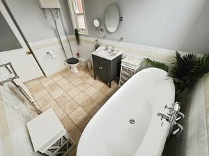 Bathroom - click for photo gallery